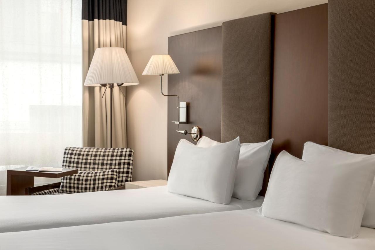 Nh Dona Ines Hotel 4*